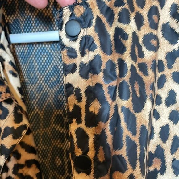 Forever 21 Animal Print Button Down Crop Jacket Windbreaker size 3X - Picture 10 of 12